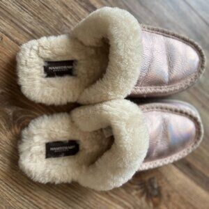 Pink Irridescent Manitobah Mukluk Shearling Slides